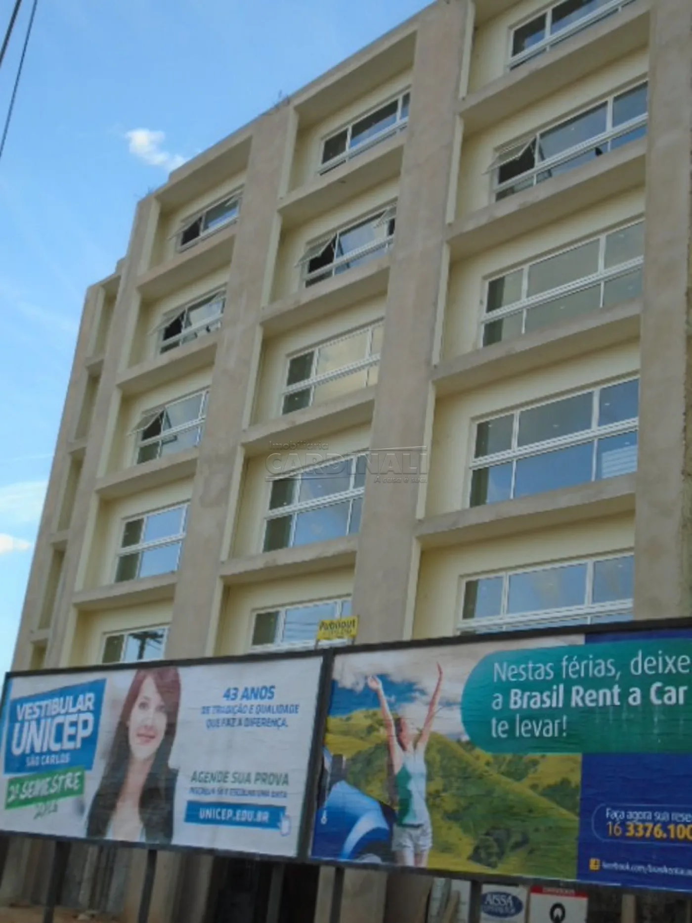 Comercial / Sala em São Carlos Alugar por R$2.900,00