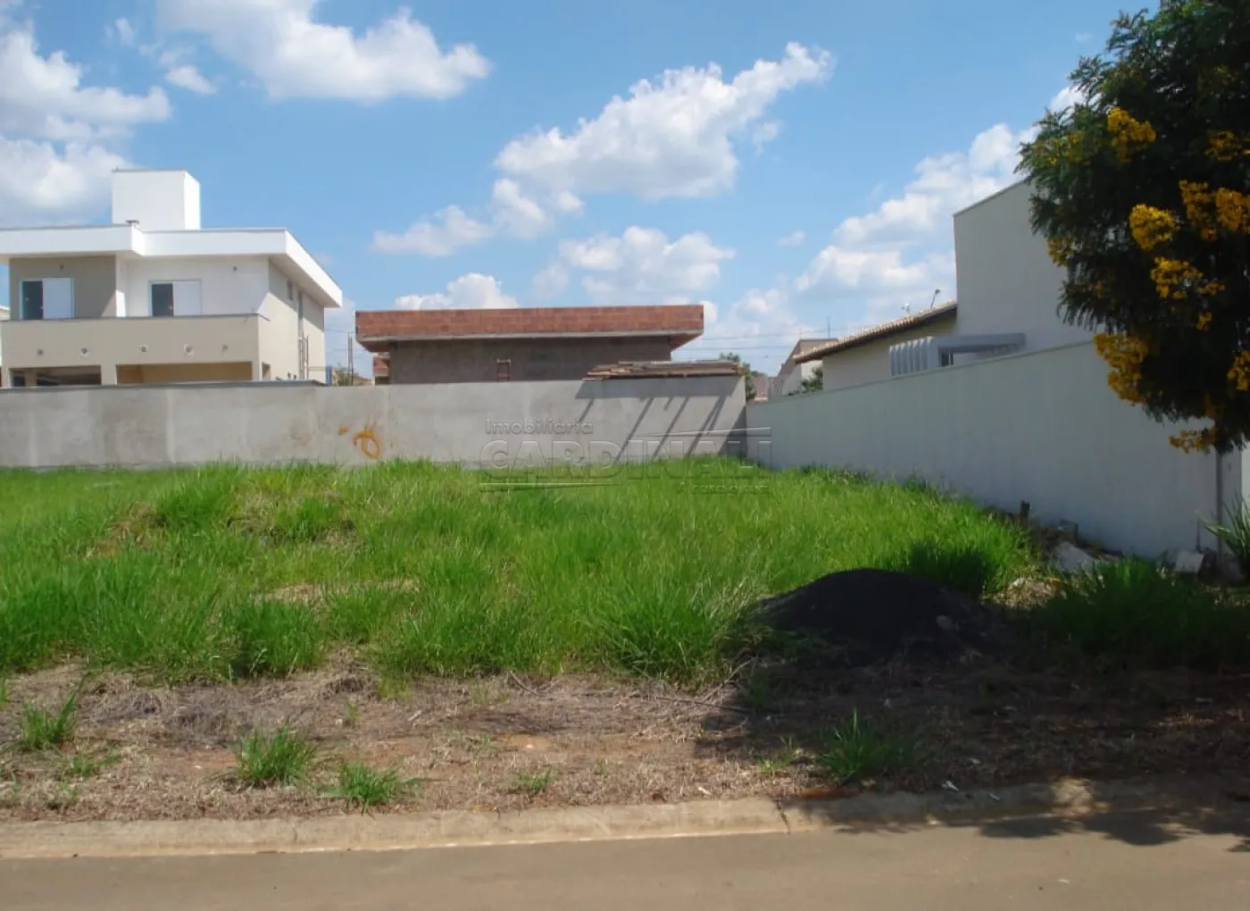 Terreno / Condomínio em São Carlos 