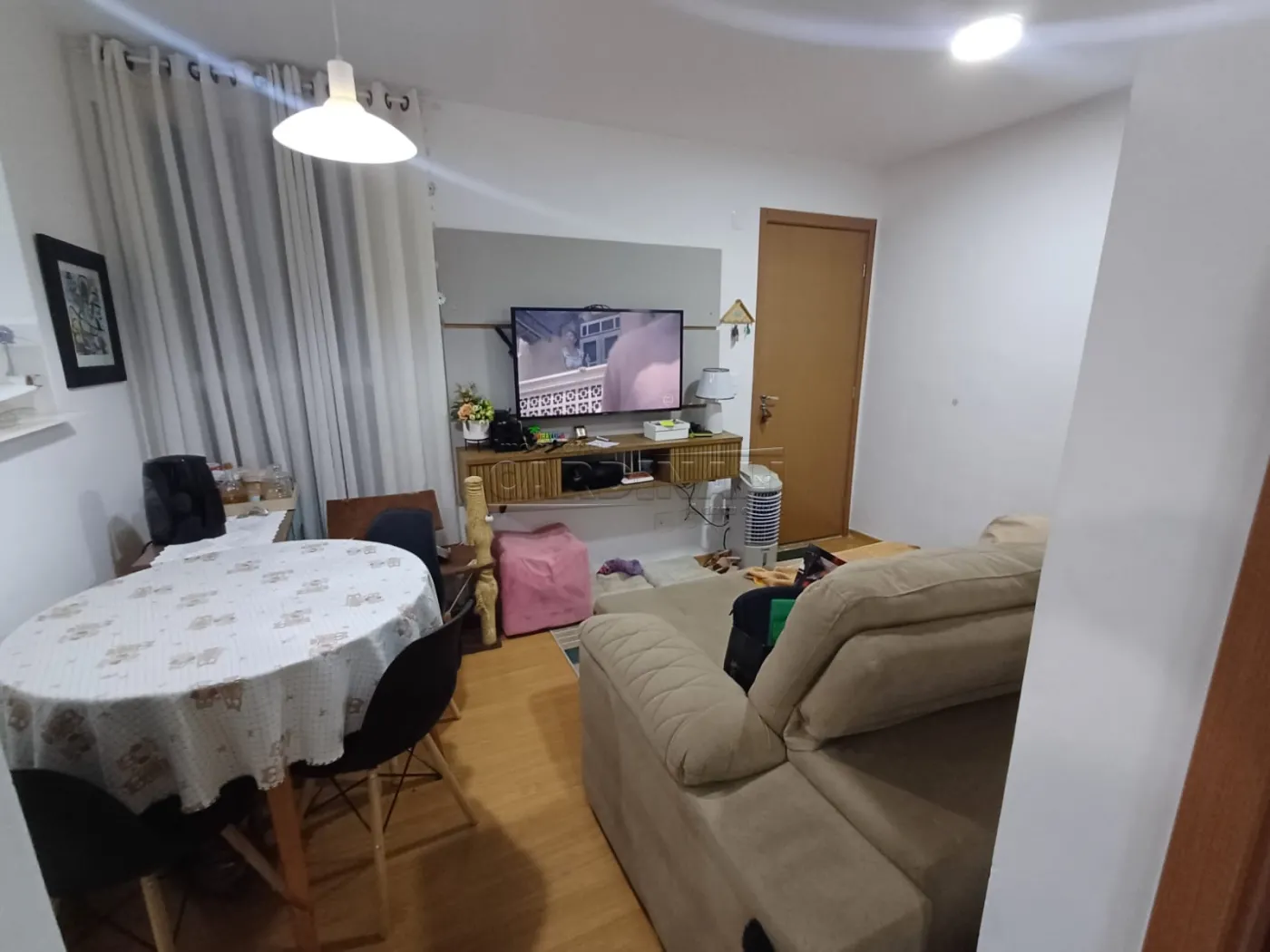 Apartamento / Padrão em São Carlos 