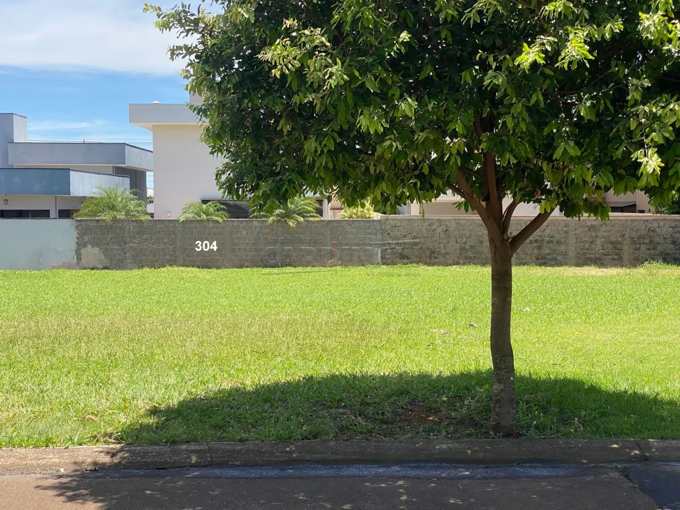 Terreno / Condomínio em São Carlos 
