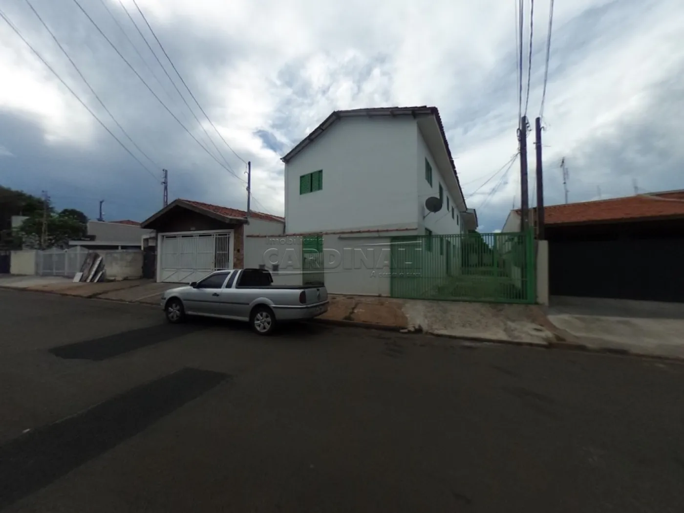 Apartamento / Kitchnet sem Condomínio em São Carlos 