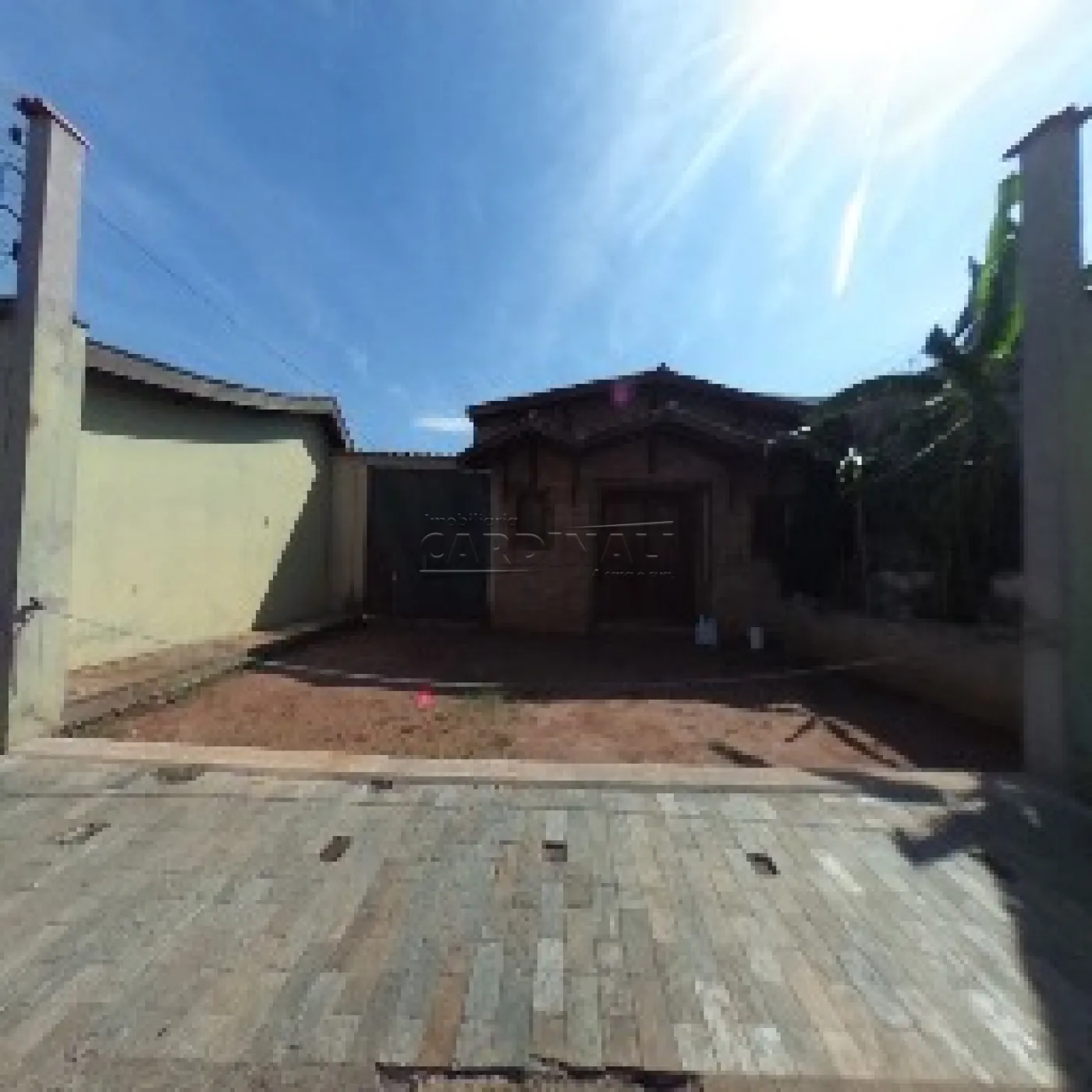 Comercial / Galpão em São Carlos Alugar por R$3.334,00