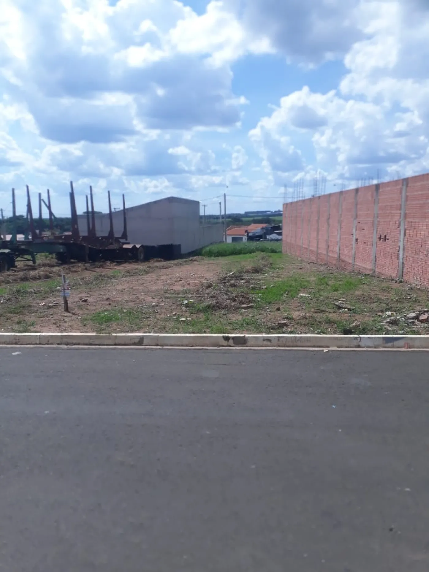 Terreno / Padrão em Ibaté , Comprar por R$124.000,00