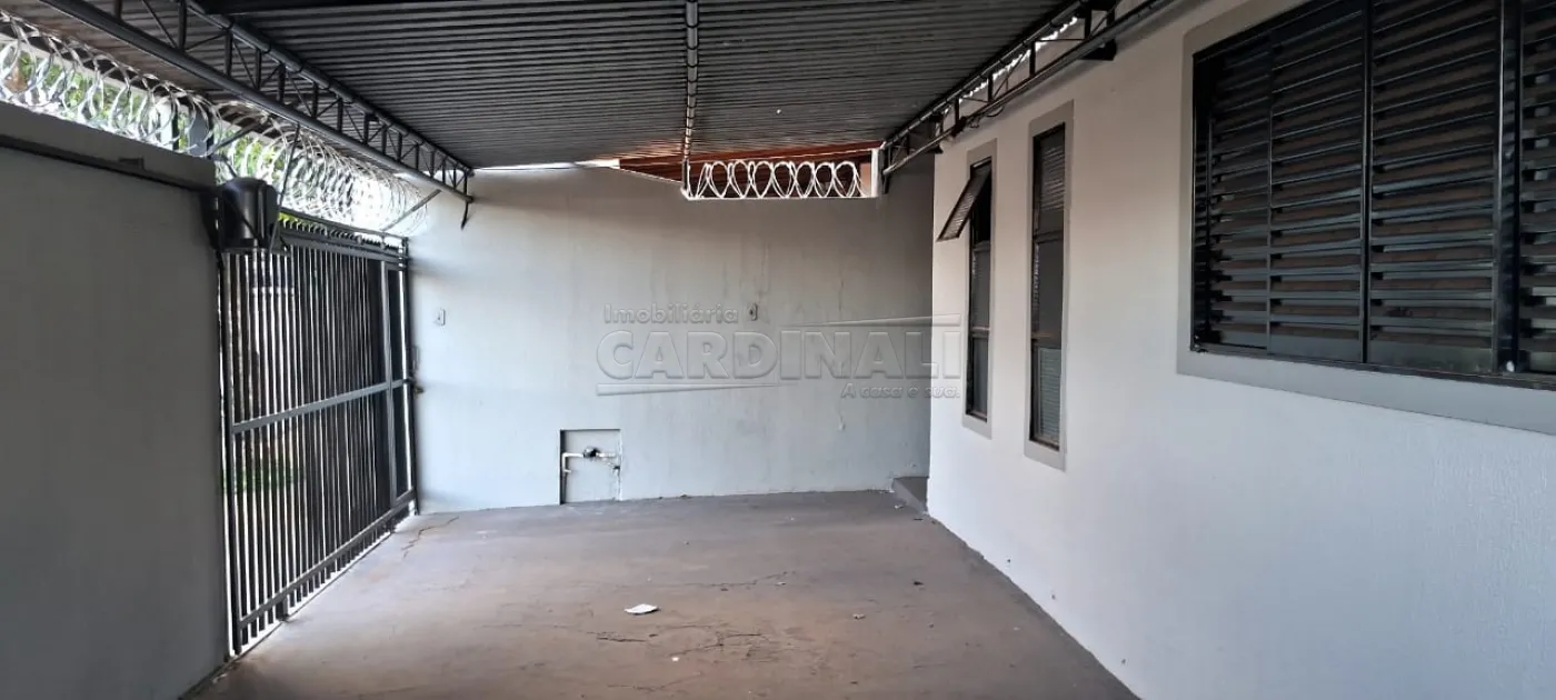 Casa / Padrão em Araraquara Alugar por R$1.700,00