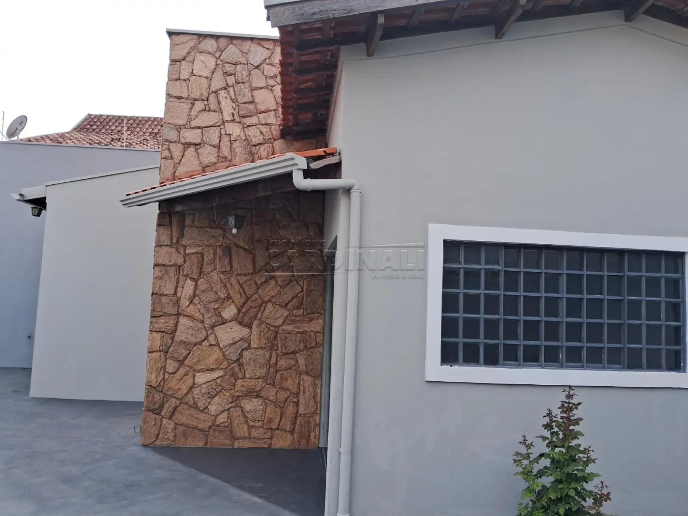 Casa / Padrão em Araraquara Alugar por R$1.600,00