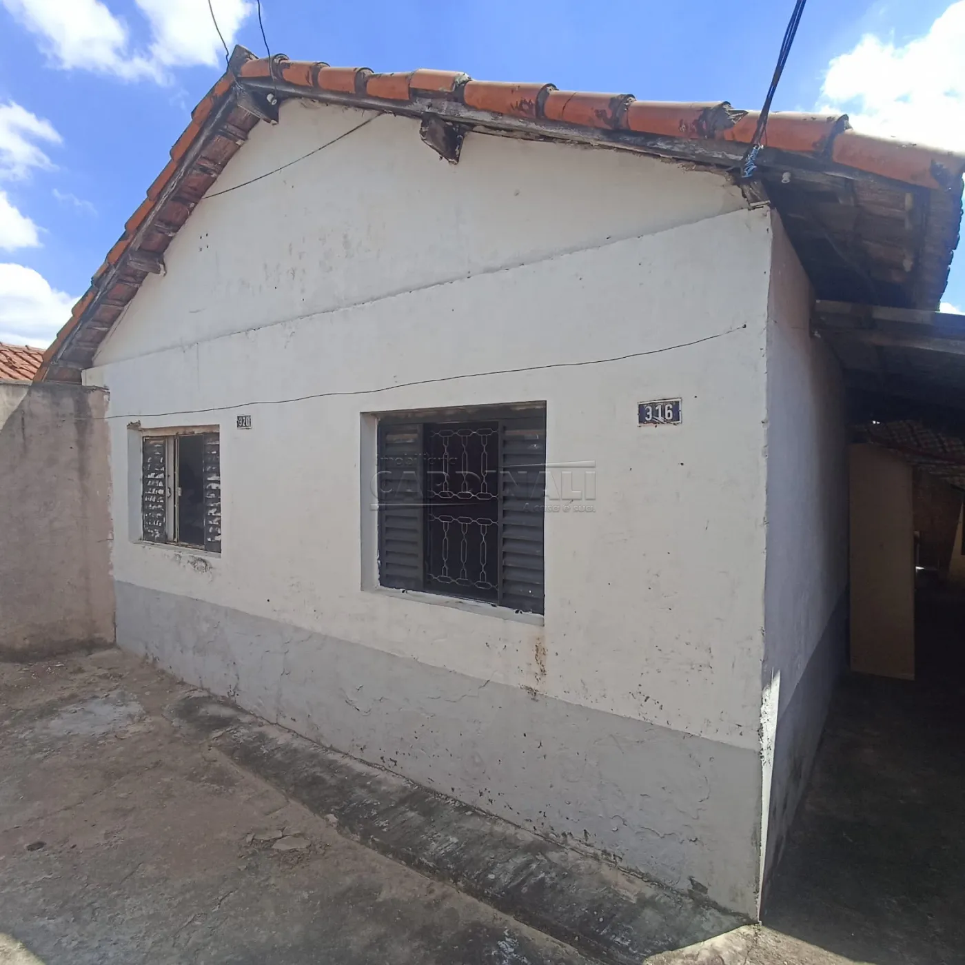 Casa / Padrão em São Carlos , Comprar por R$140.000,00