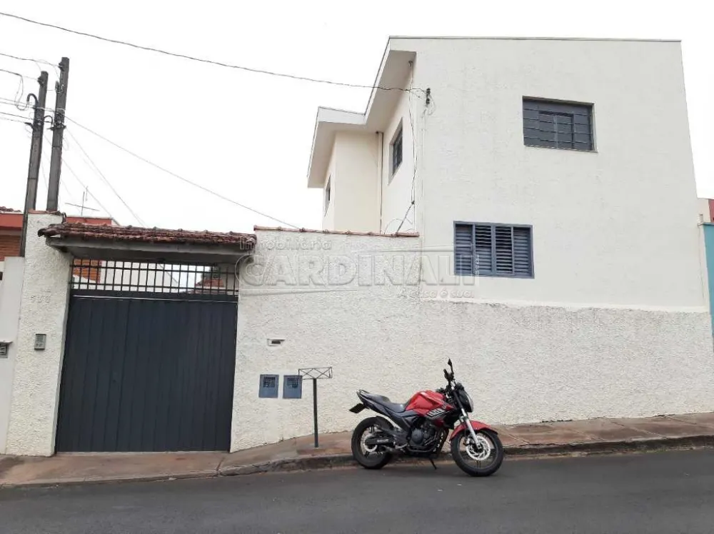 Casa / Sobrado em São Carlos Alugar por R$2.667,00