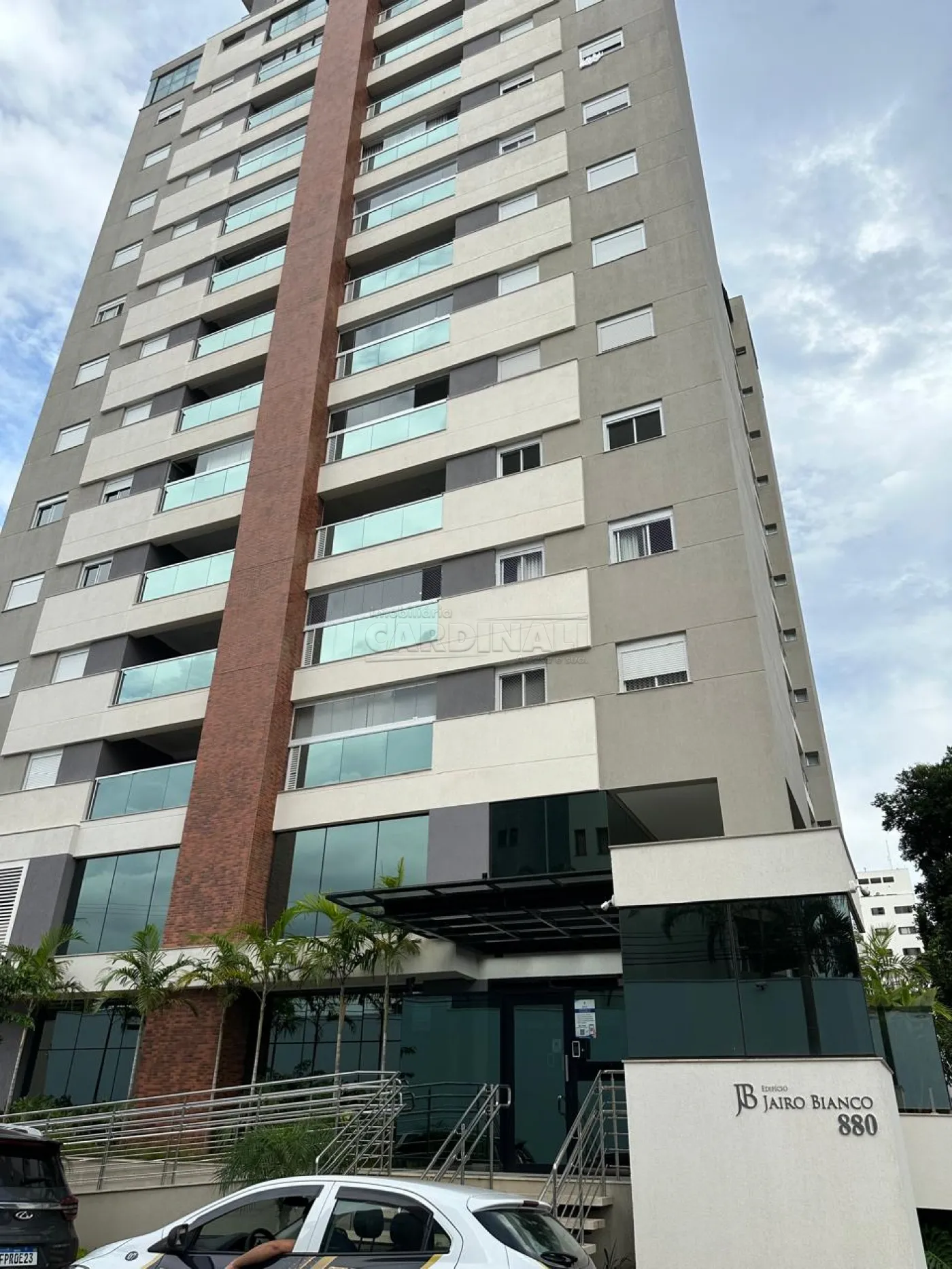 Apartamento / Padrão em São Carlos 