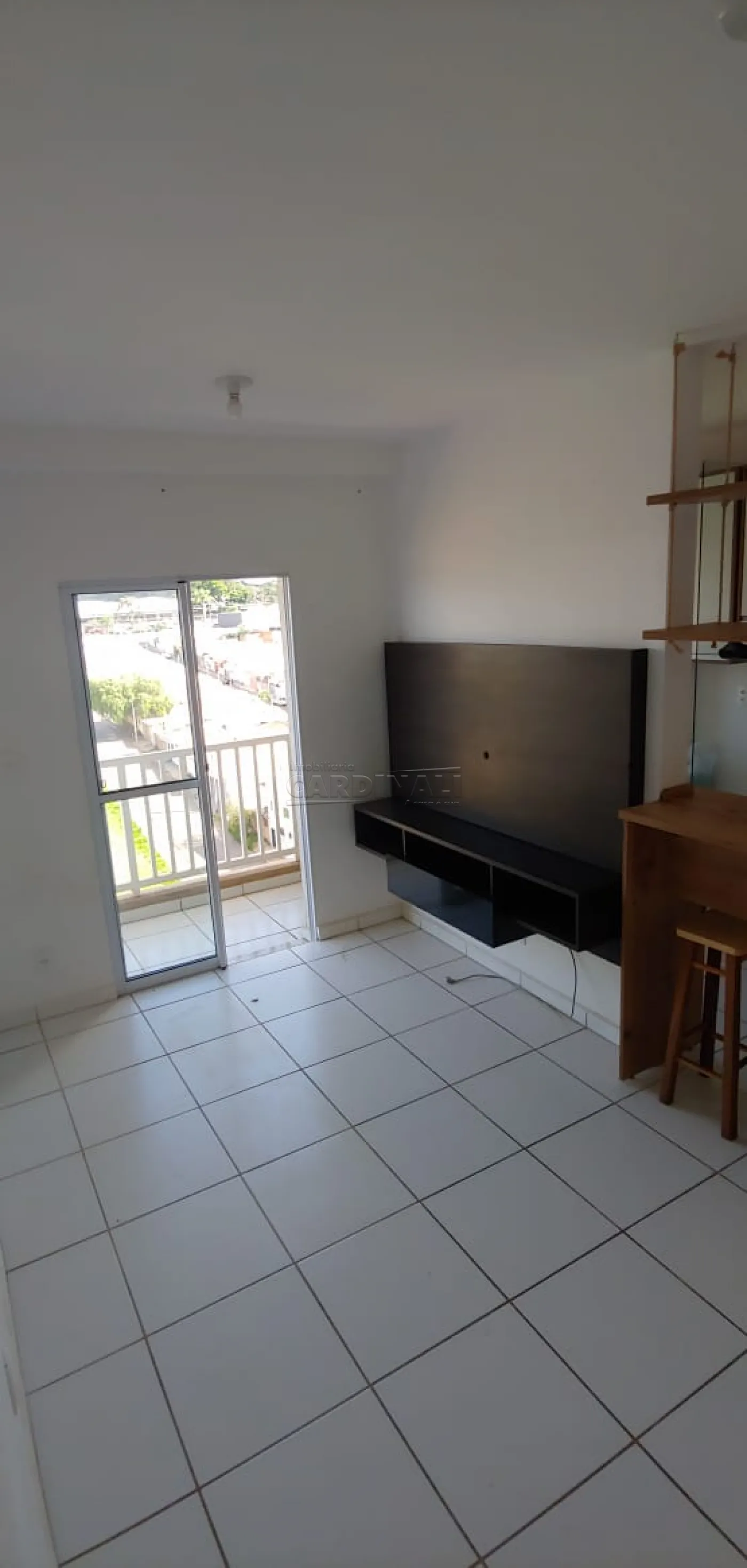 Apartamento / Padrão em São Carlos Alugar por R$1.600,00