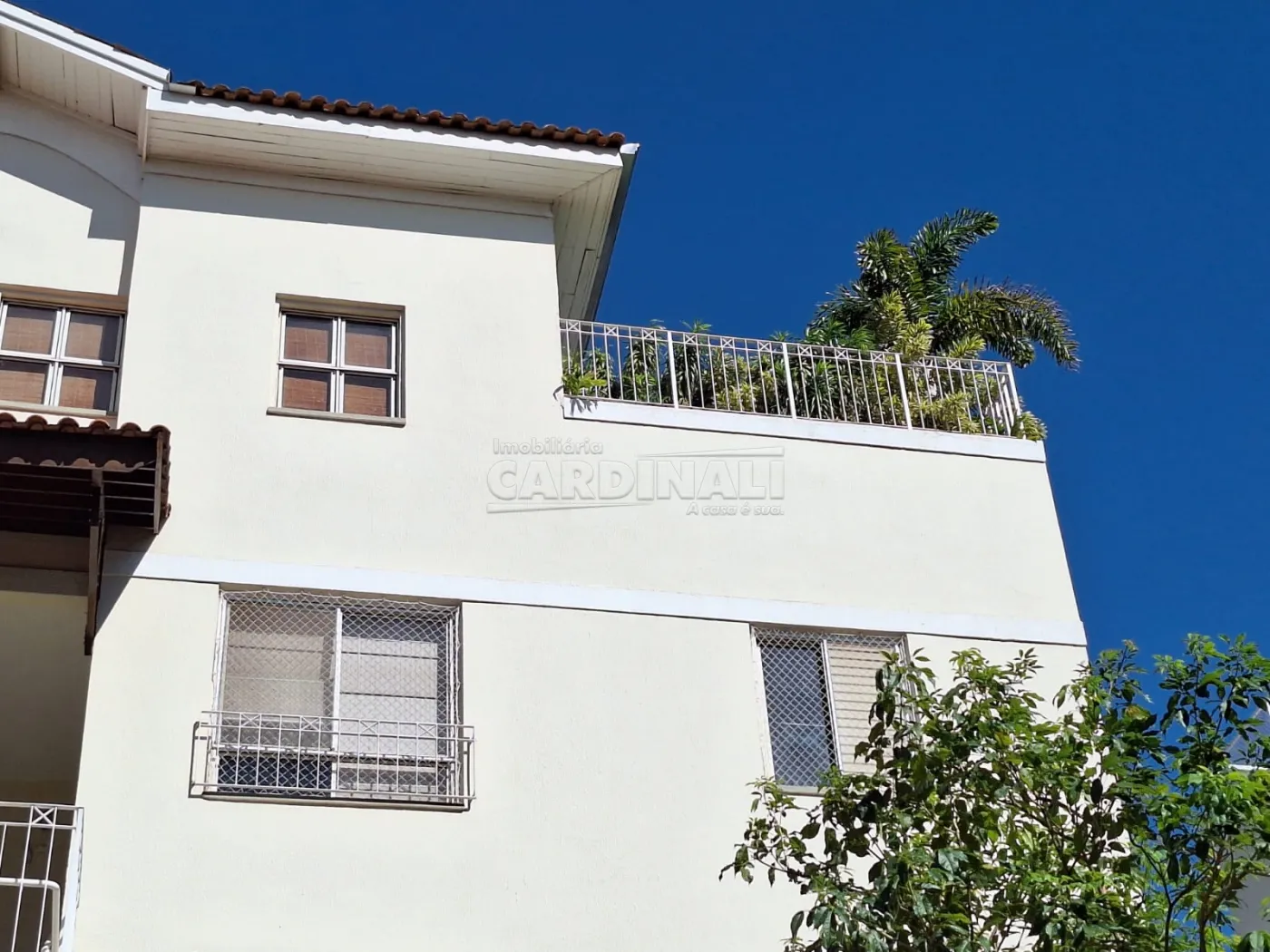 Apartamento / Duplex Cobertura em São Carlos Alugar por R$2.600,00