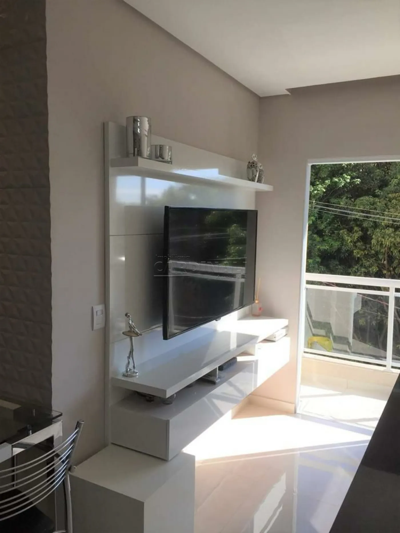 Apartamento / Padrão em São Carlos , Comprar por R$375.000,00