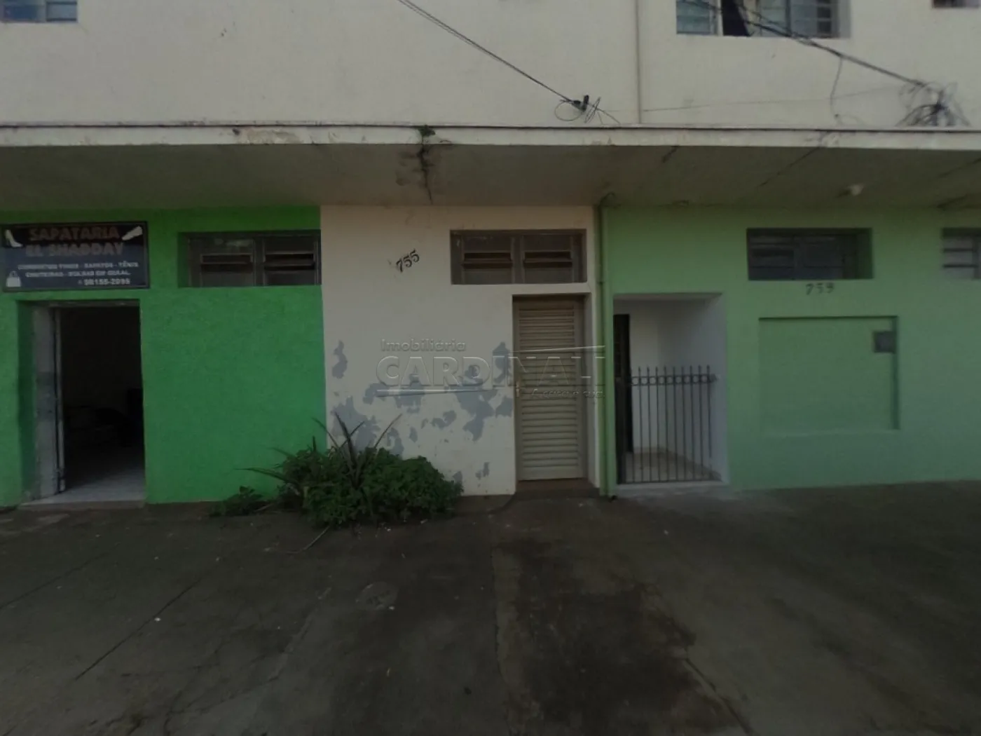 Apartamento / Kitchnet em São Carlos Alugar por R$667,00