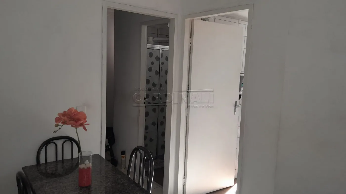 Apartamento / Kitchnet com Condomínio em Campinas , Comprar por R$220.000,00