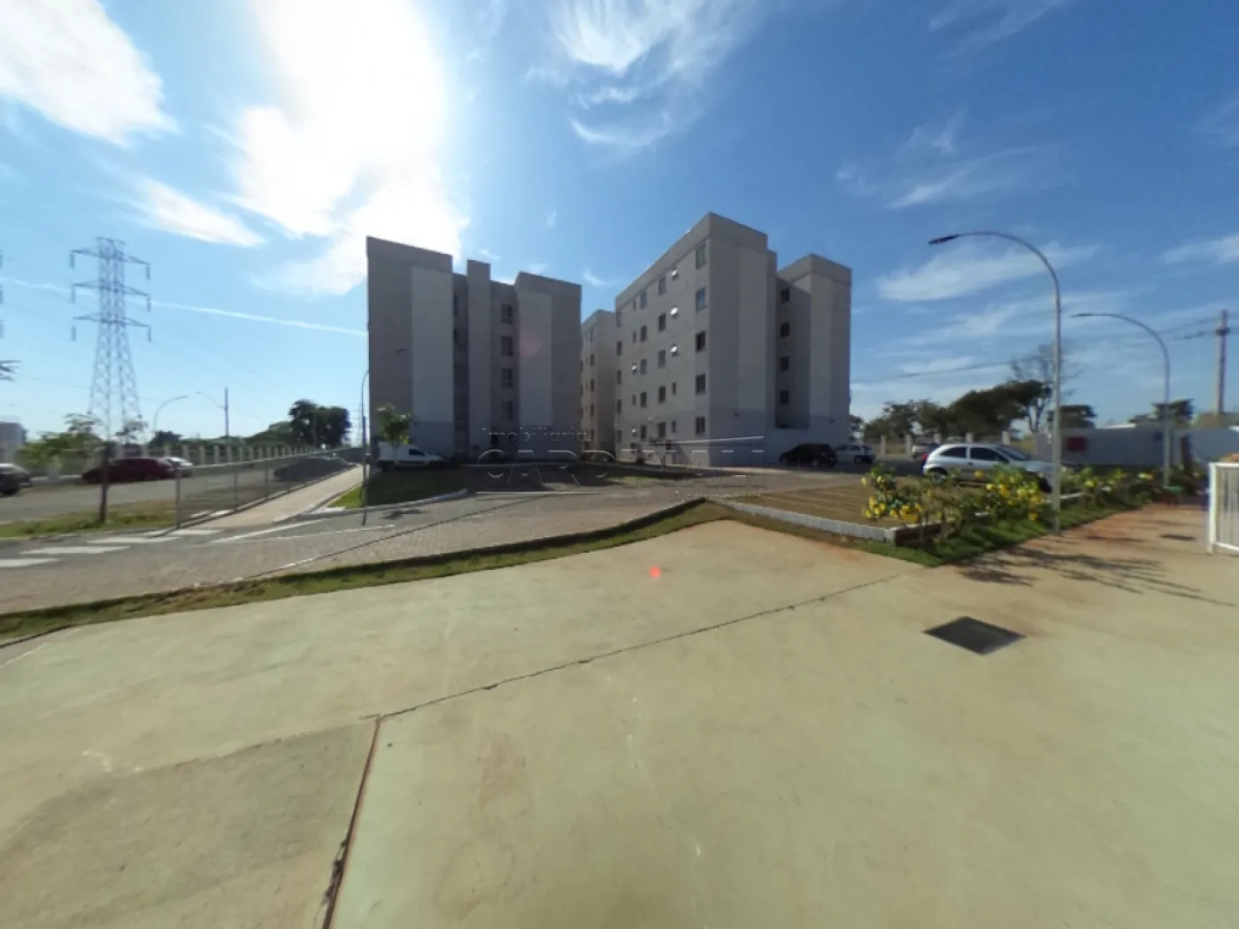 Apartamento / Padrão em Araraquara Alugar por R$800,00
