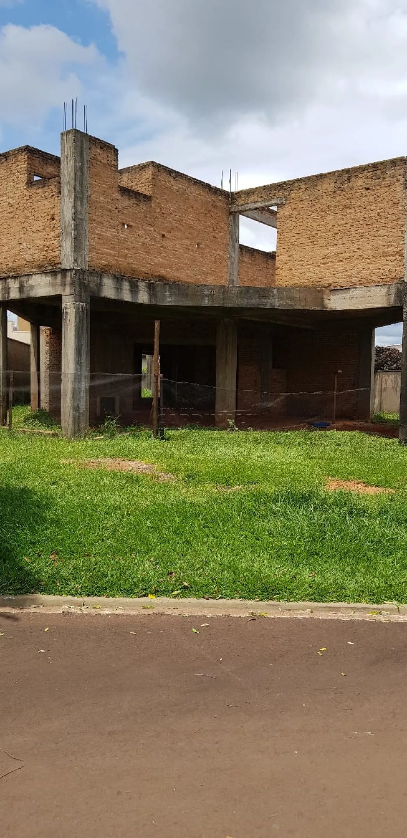 Casa / Condomínio em Araraquara 