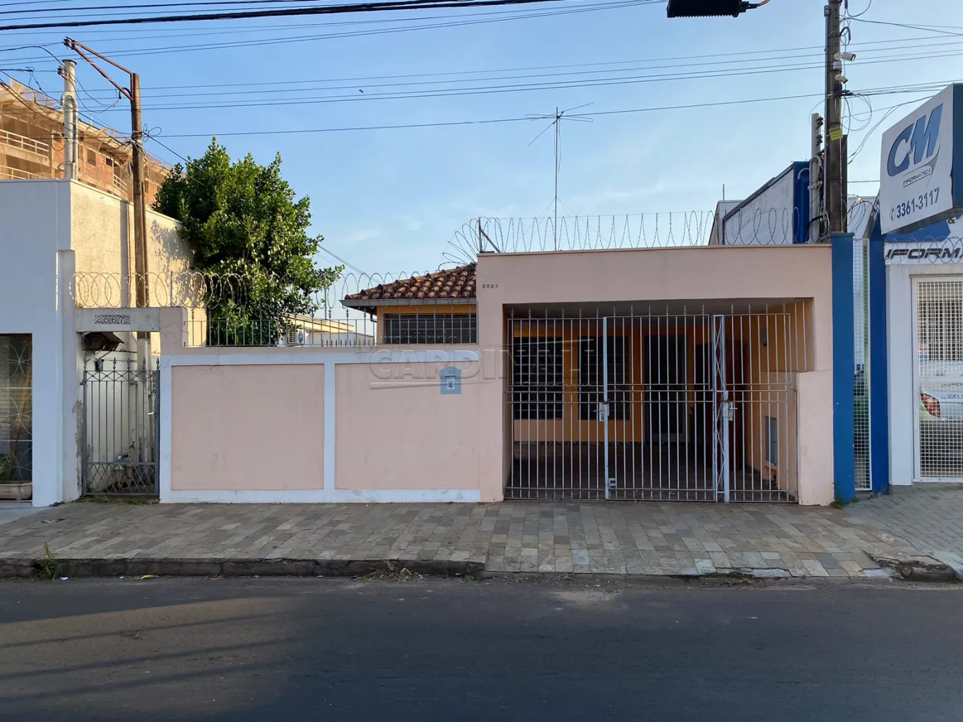 Casa / Padrão em São Carlos Alugar por R$5.000,00