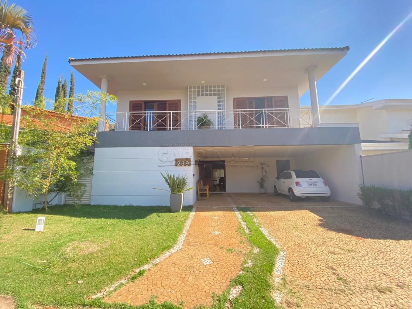 Casa / Condomínio em São Carlos Alugar por R$6.667,00