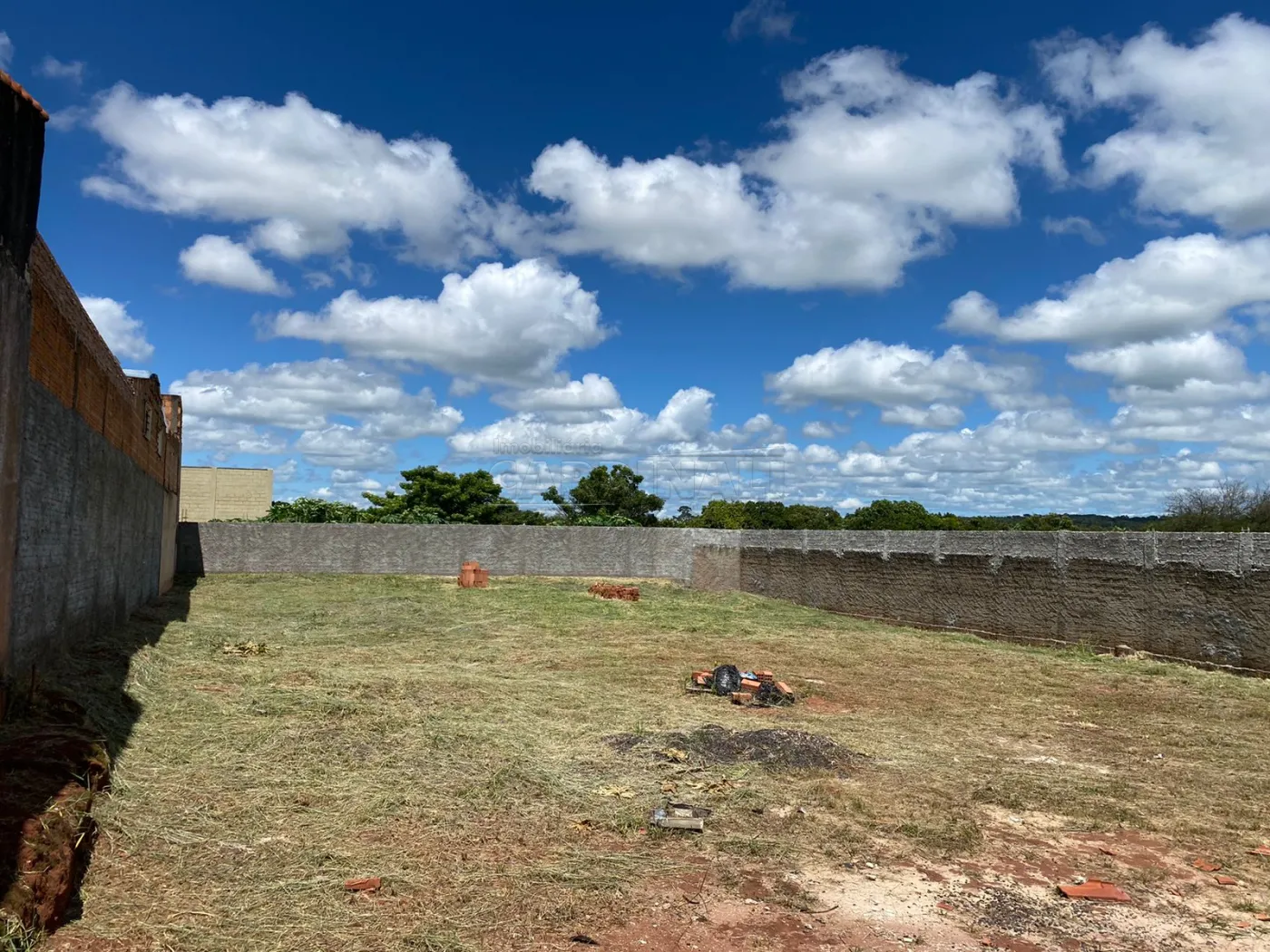 Terreno / Padrão em Araraquara 