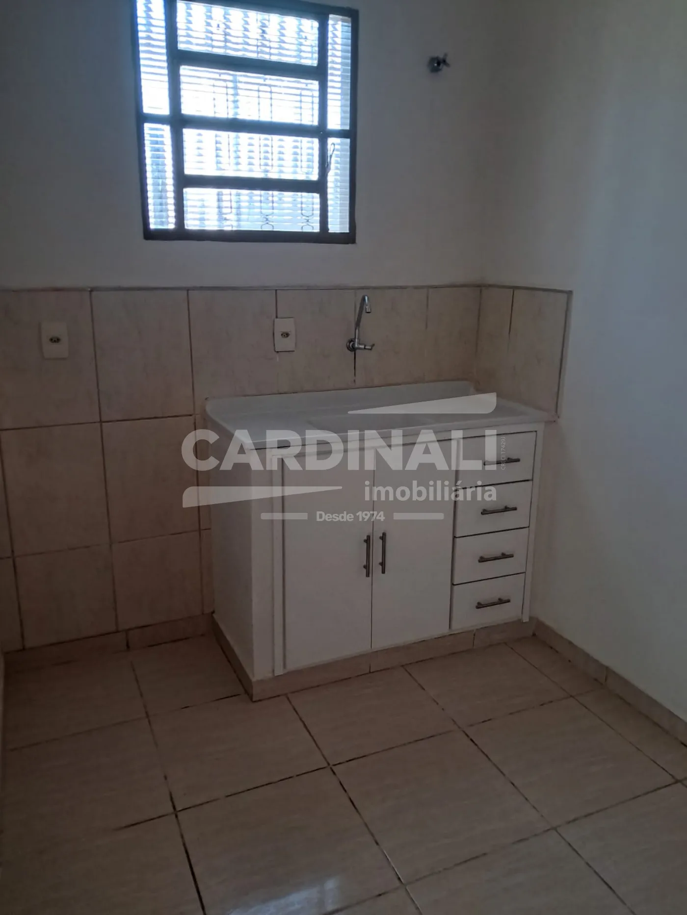 Apartamento / Kitchnet sem Condomínio em São Carlos 