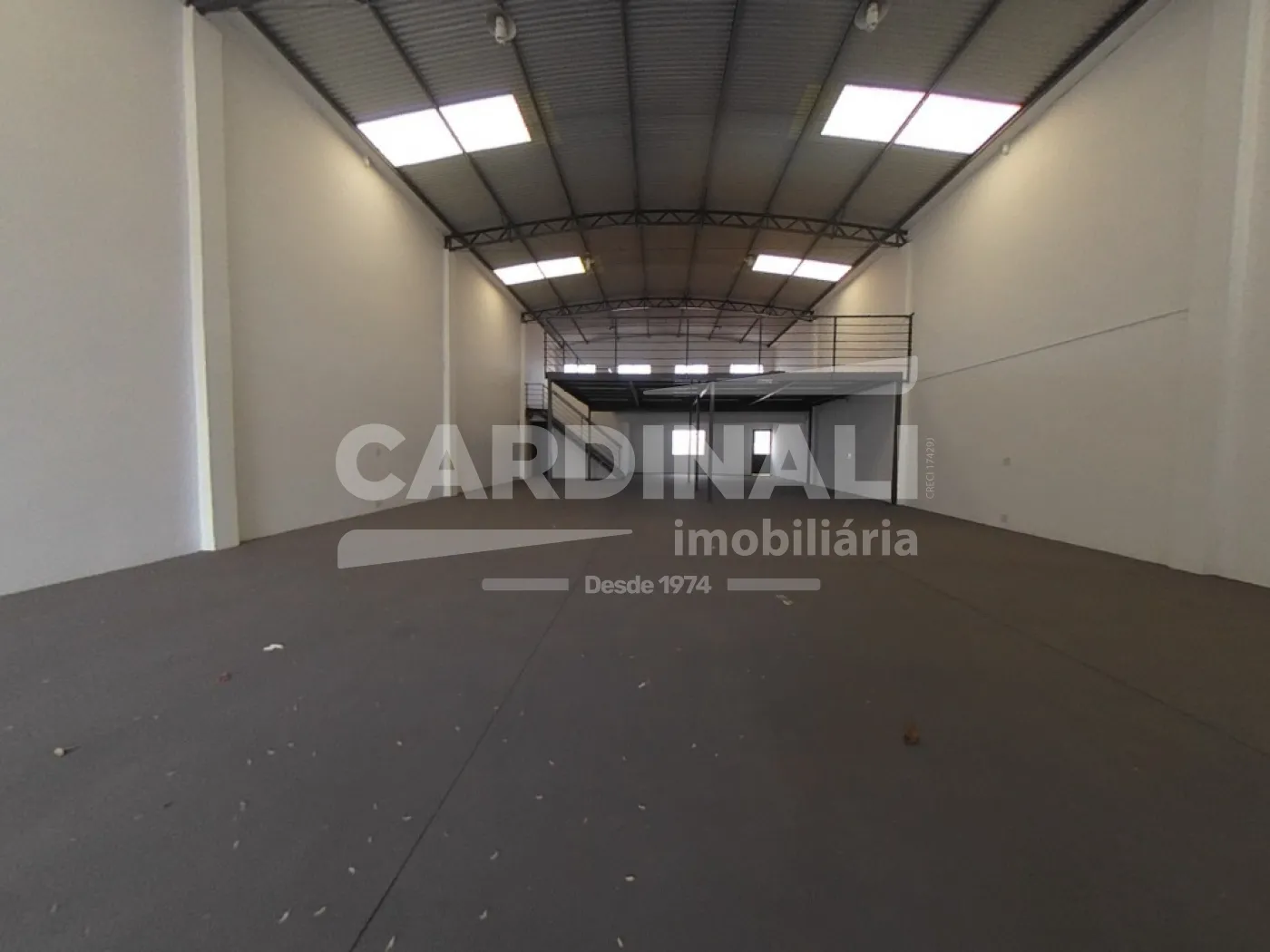Alugar Comercial / Barracão em São Carlos R$ 5.000,00 - Foto 2