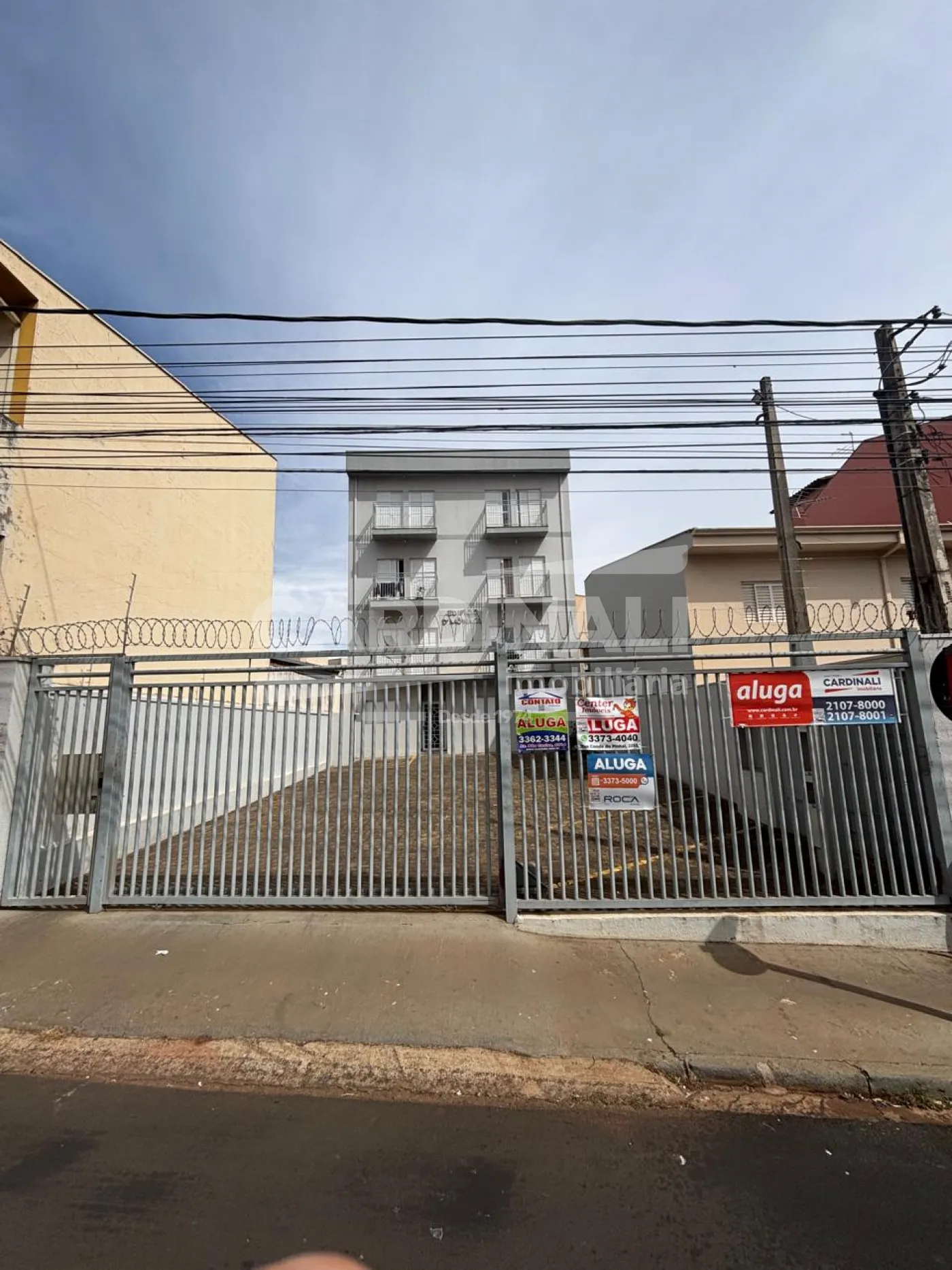 Apartamento / Padrão em São Carlos Alugar por R$1.340,00