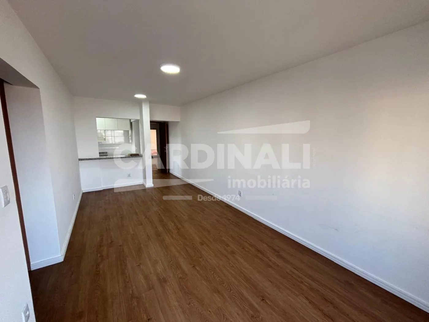 sala Alugar Apartamento / Padrão em São Carlos R$ 2.600,00 - Foto 4