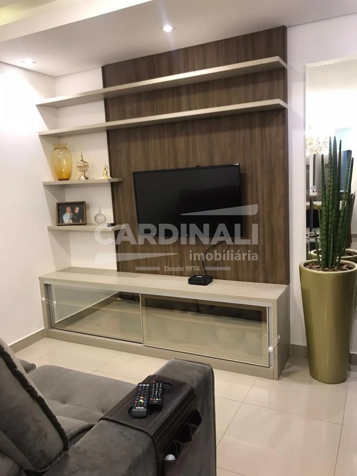 Comprar Apartamento / Padrão em Araraquara R$ 550.000,00 - Foto 1