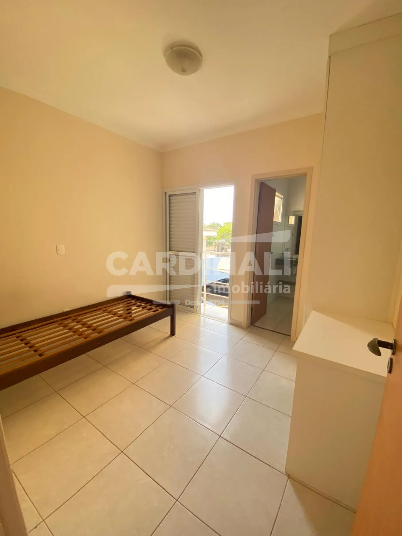 Alugar Apartamento / Kitchnet em Campinas R$ 1.556,00 - Foto 4