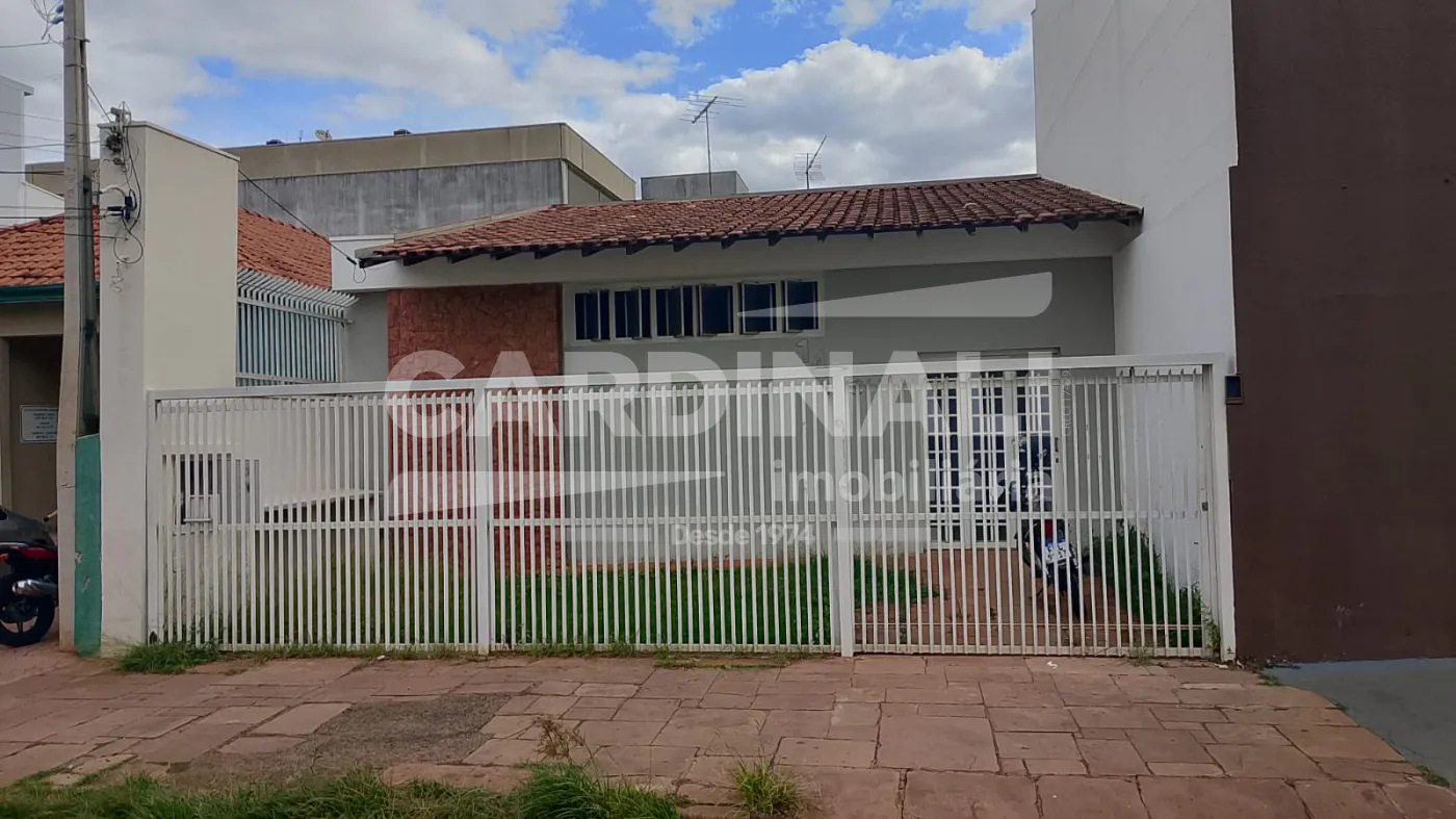 Casa / Padrão em Araraquara Alugar por R$2.300,00