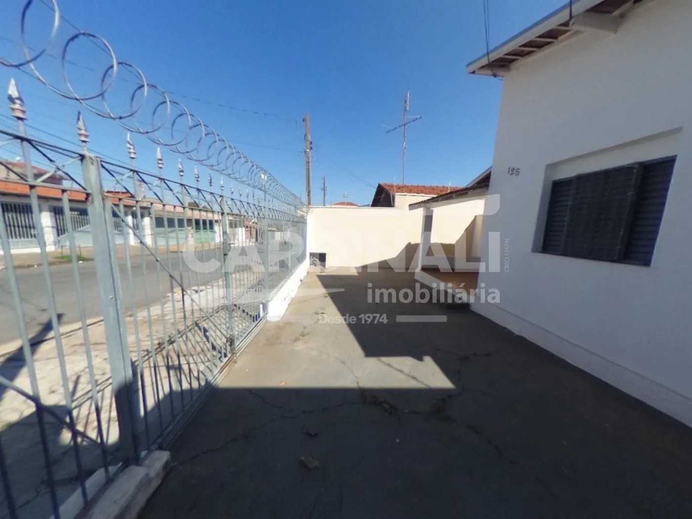 Alugar Casa / Padrão em São Carlos R$ 1.350,00 - Foto 2