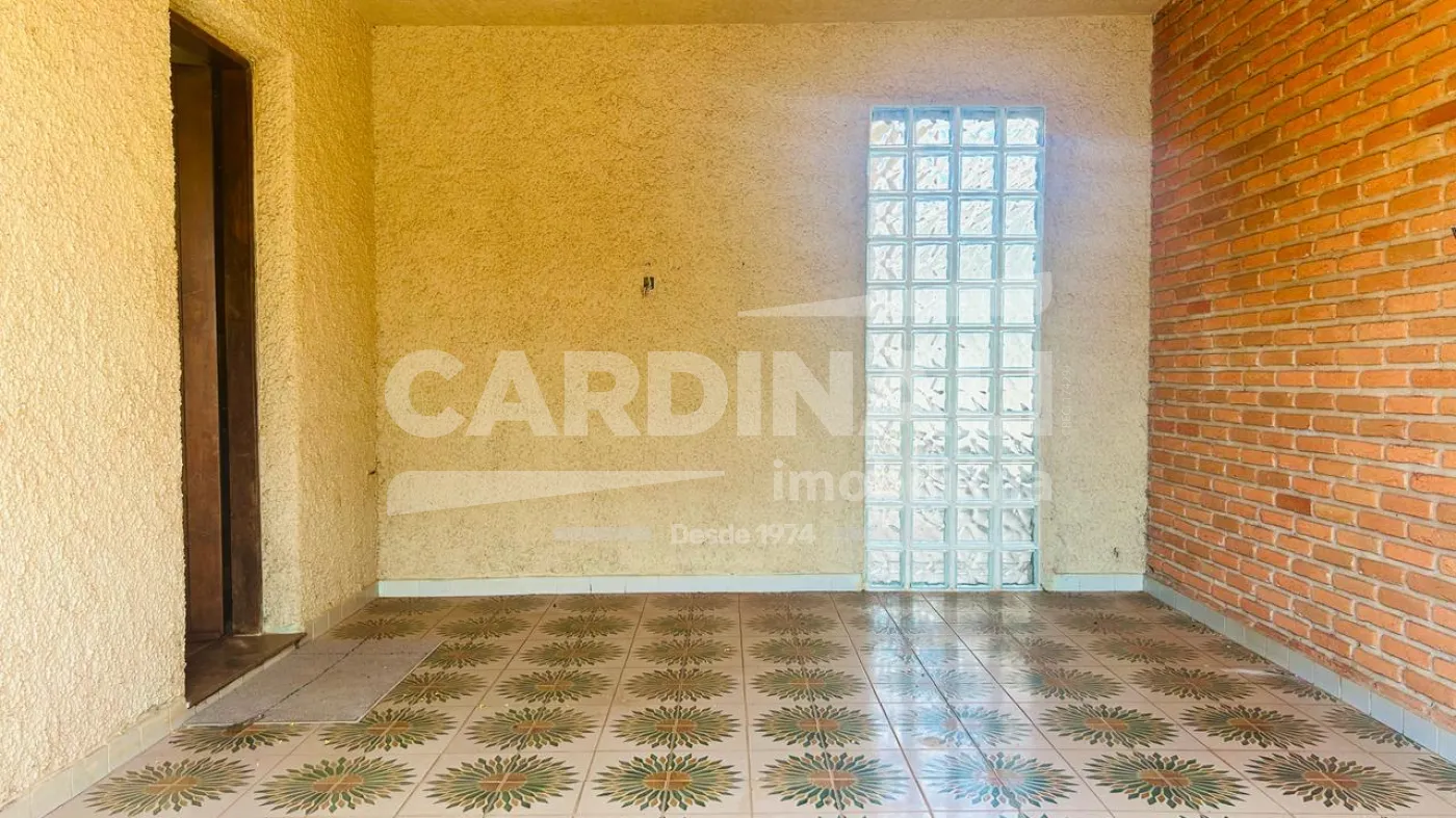 Casa / Padrão em São Carlos , Comprar por R$450.000,00