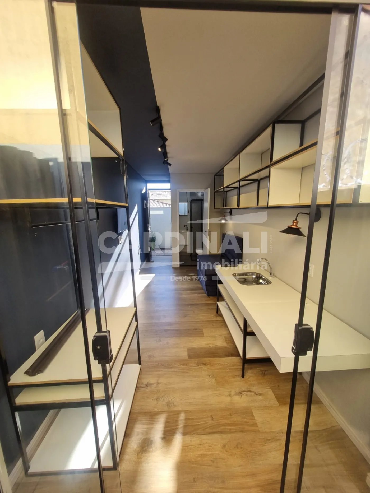 Apartamento / Kitchnet sem Condomínio em São Carlos Alugar por R$1.500,00