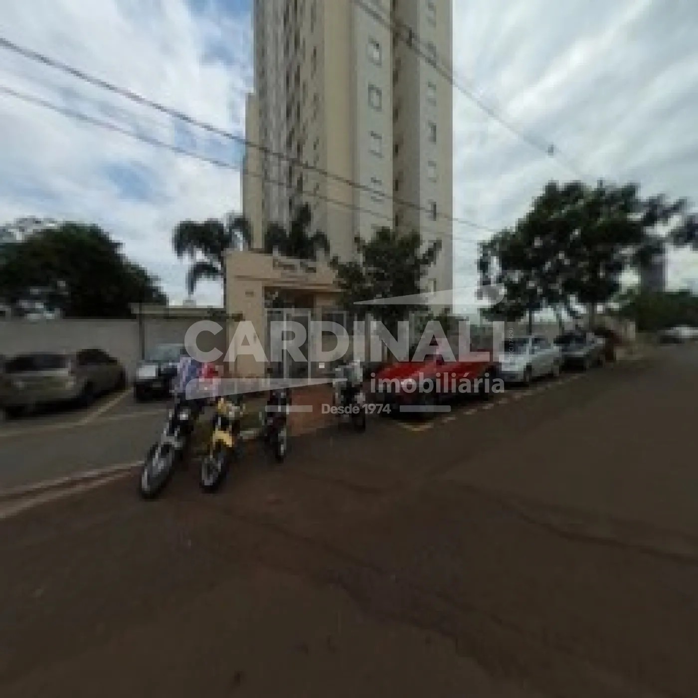 Apartamento / Padrão em São Carlos Alugar por R$1.667,00