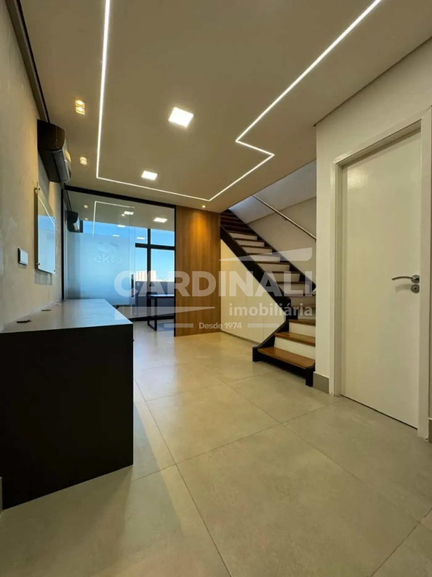 Comercial / Sala / Salão com Condomínio em Campinas , Comprar por R$649.990,00