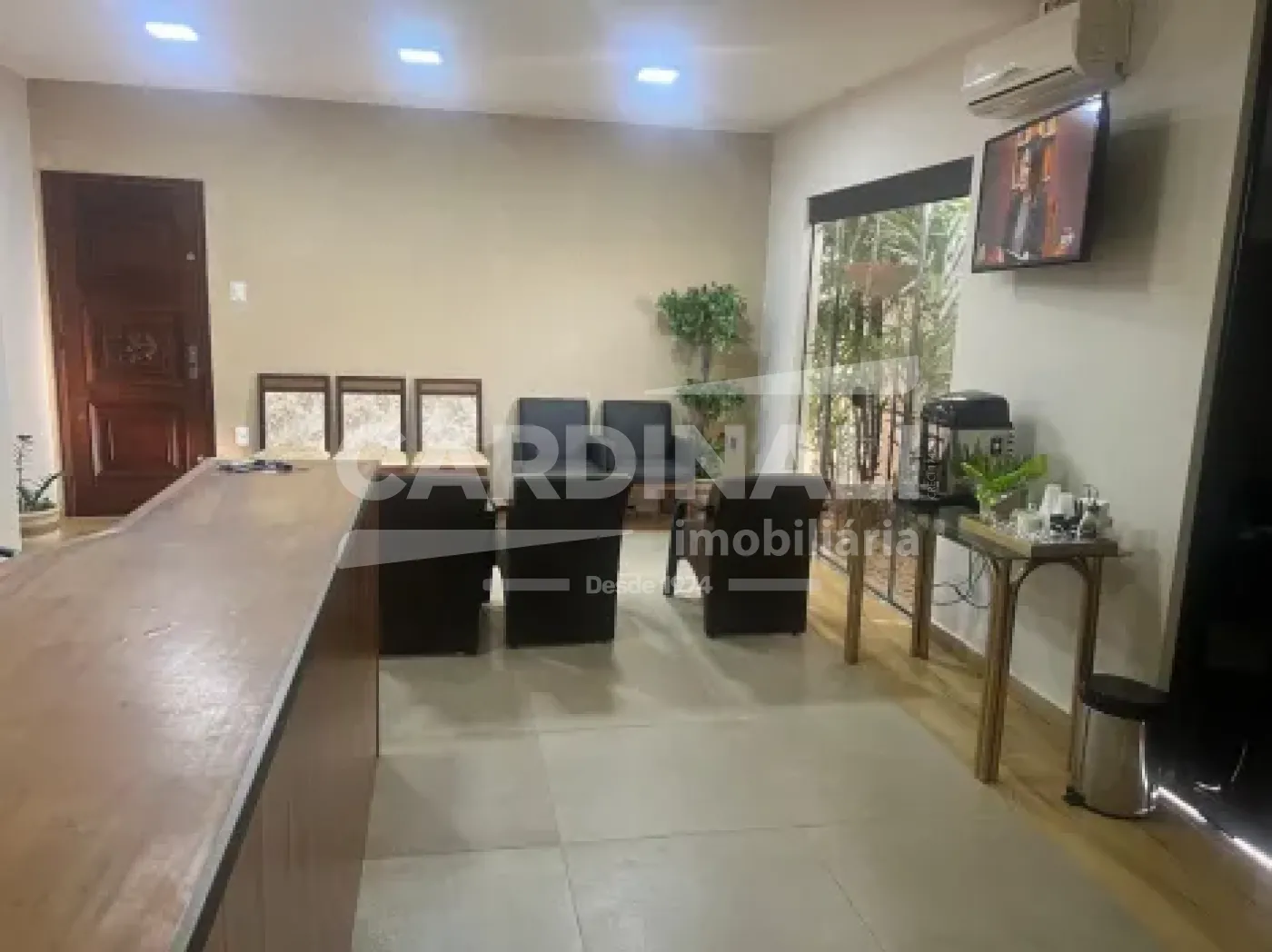 Comercial / Sala em Araraquara Alugar por R$1.350,00