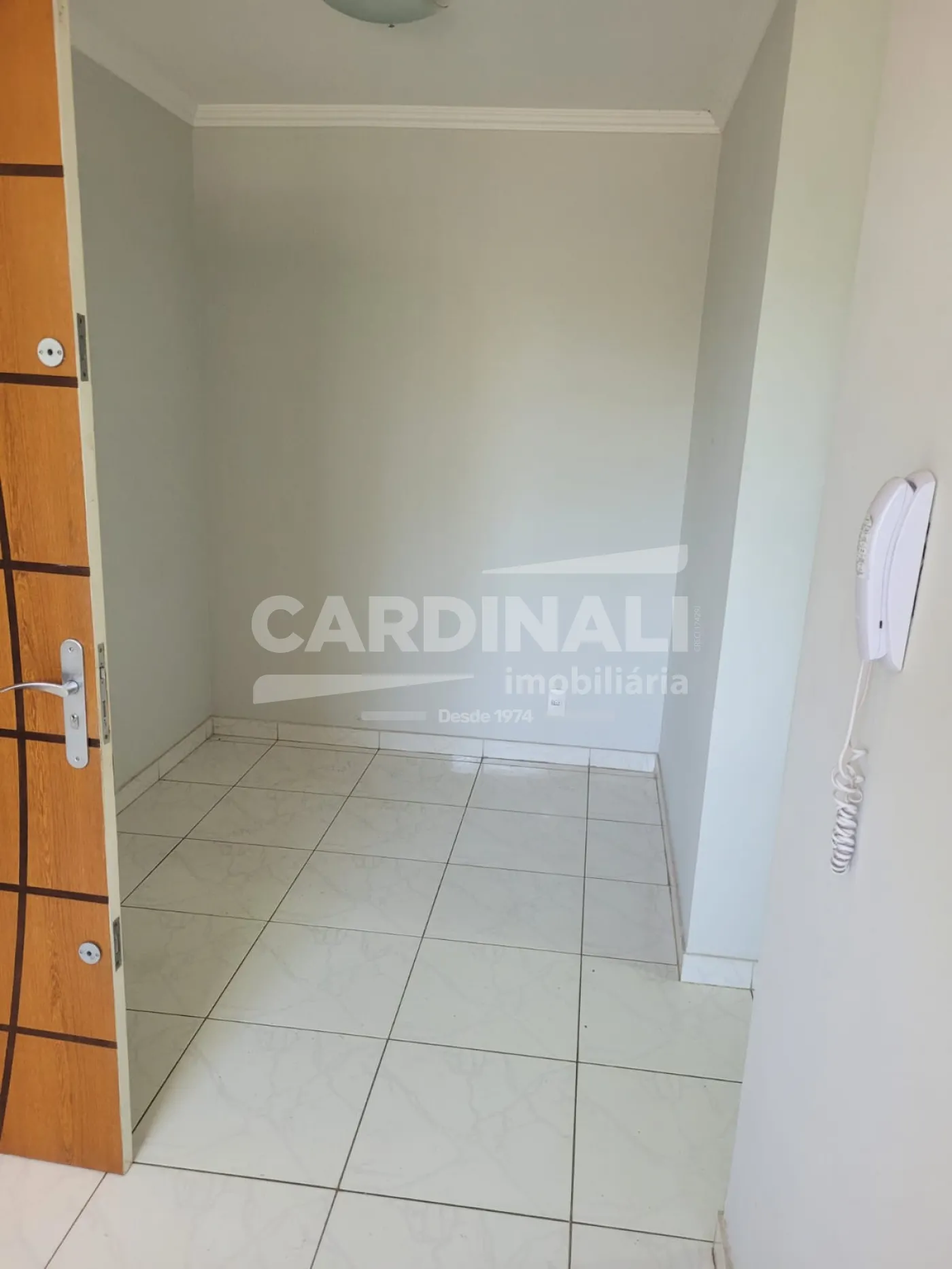 Apartamento / Padrão em São Carlos , Comprar por R$200.000,00