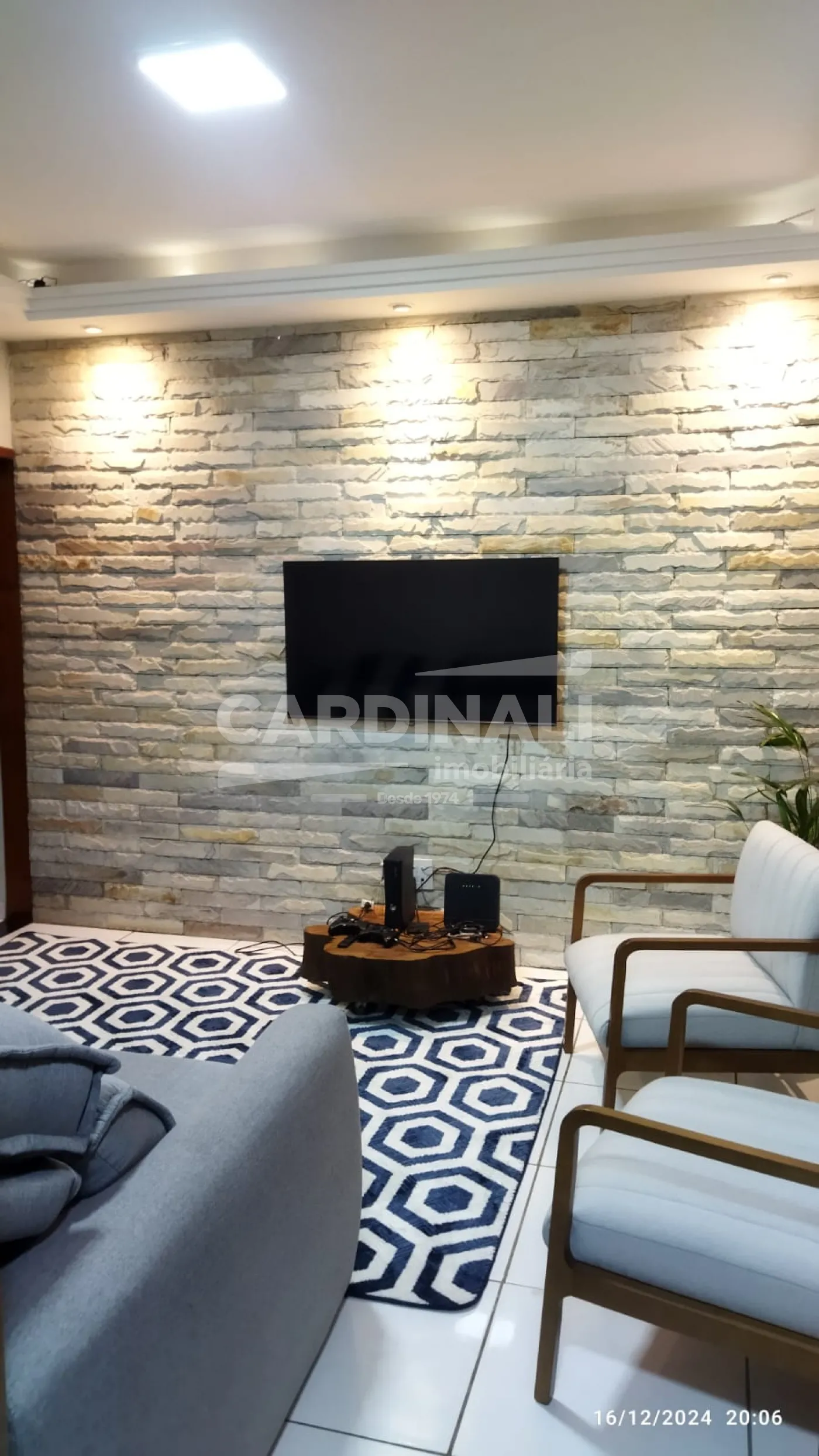 Casa / Padrão em São Carlos , Comprar por R$330.000,00