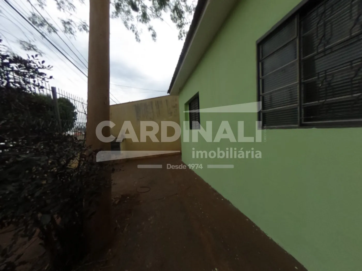 Casa / Padrão em Araraquara Alugar por R$1.200,00