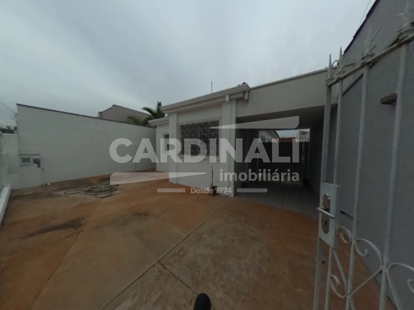 Casa / Padrão em Araraquara Alugar por R$1.750,00
