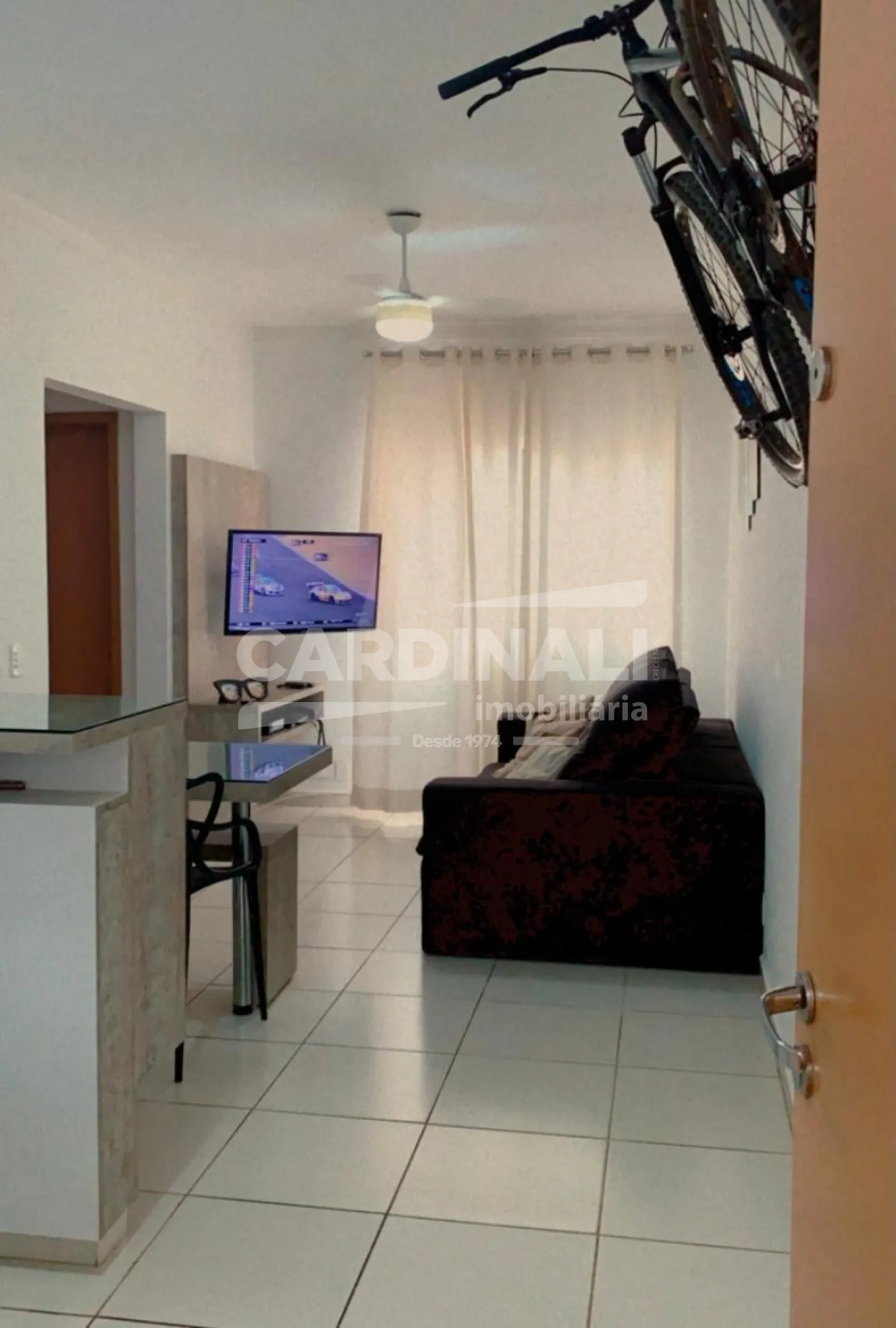 Apartamento / Padrão em São Carlos , Comprar por R$250.000,00