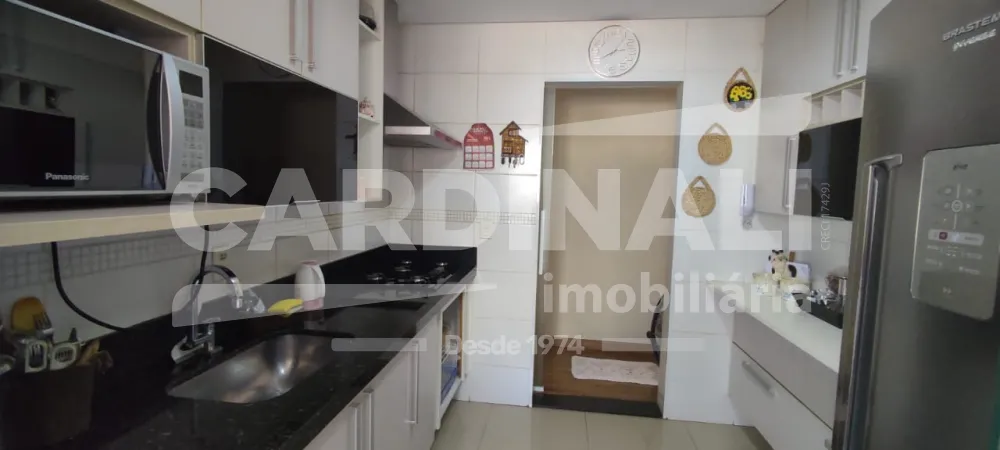 Apartamento / Padrão em São Carlos Alugar por R$2.556,00