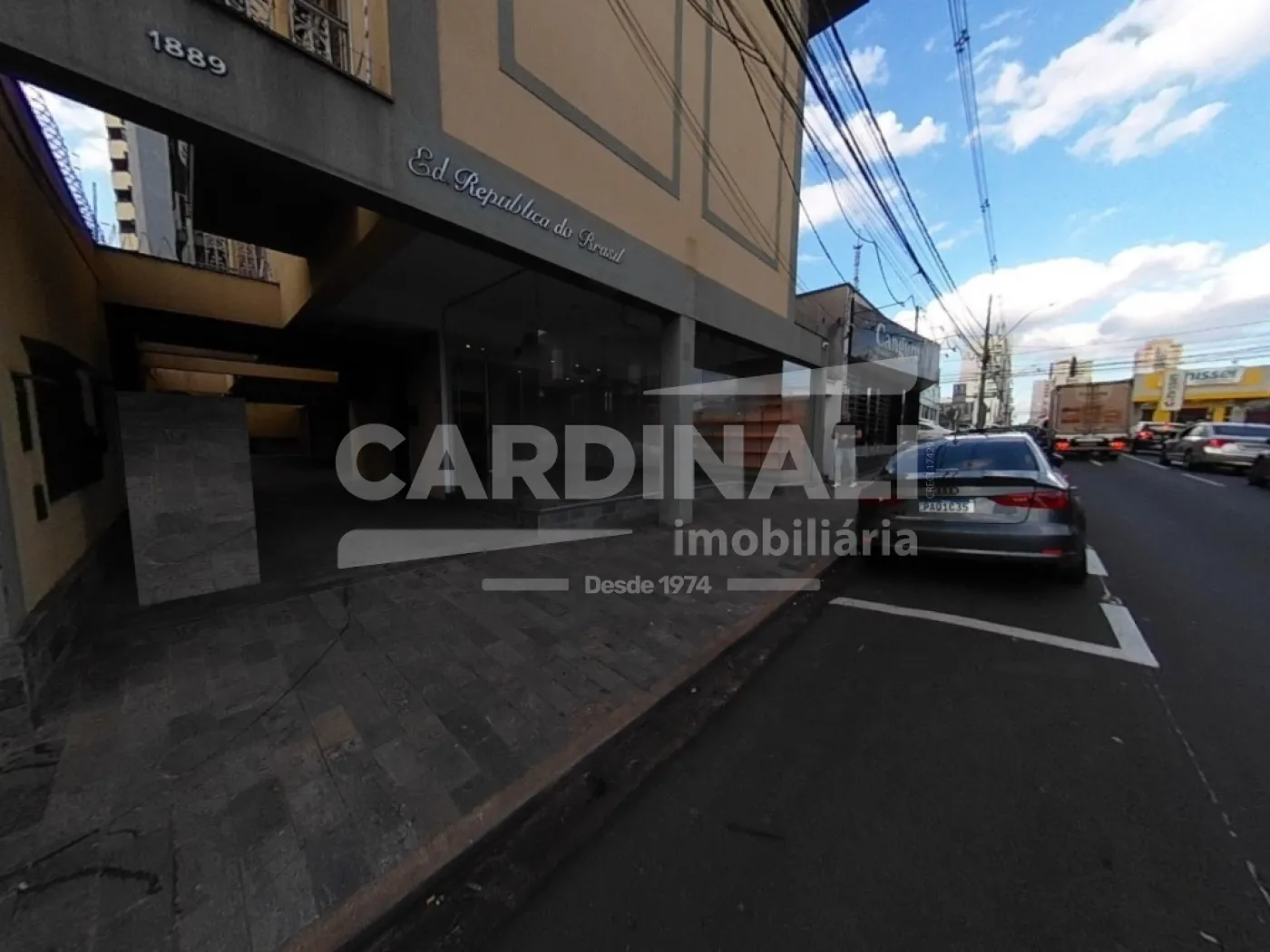 Comercial / Salão em São Carlos Alugar por R$3.500,00