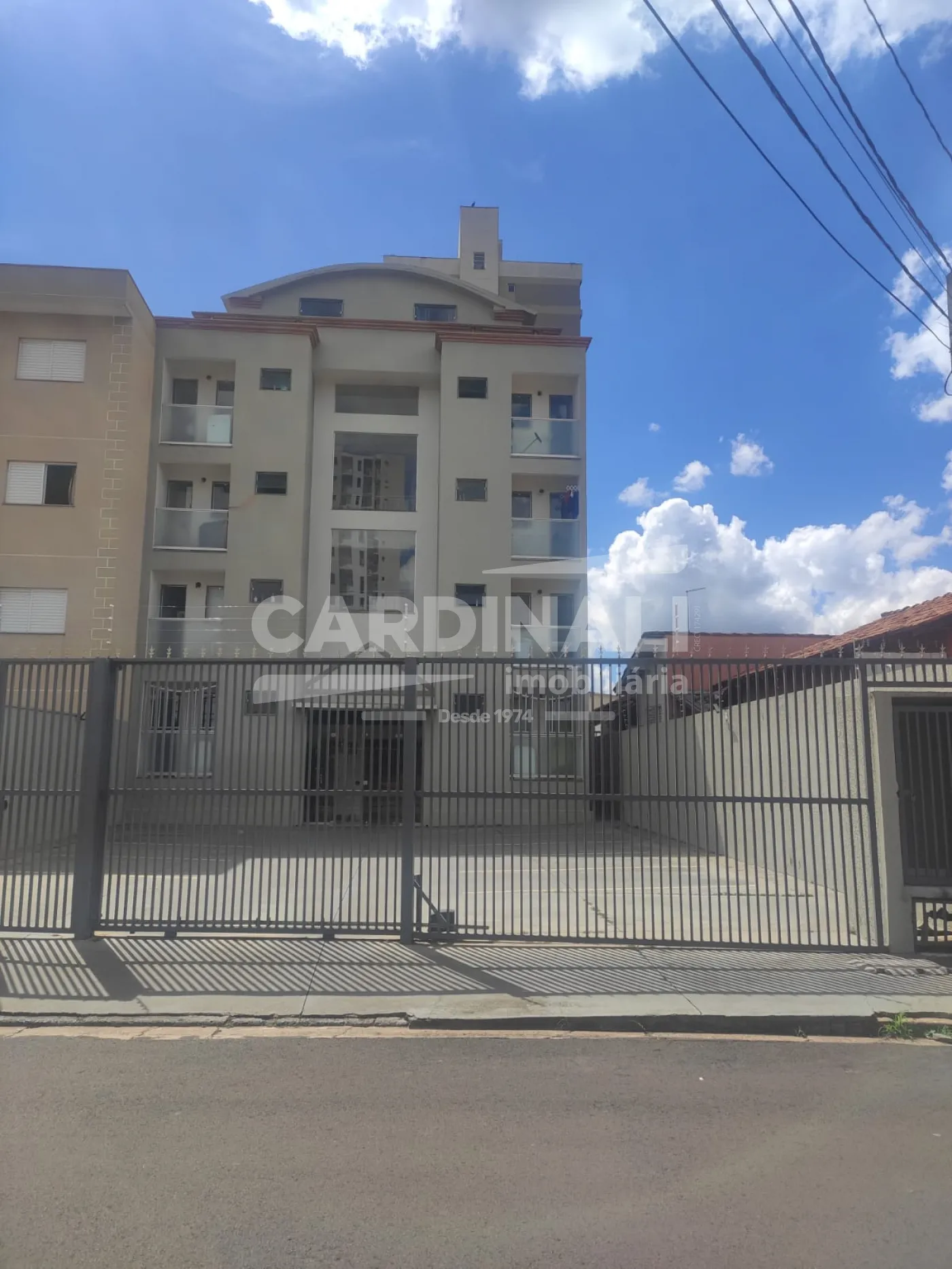 Apartamento / Padrão em São Carlos Alugar por R$834,00