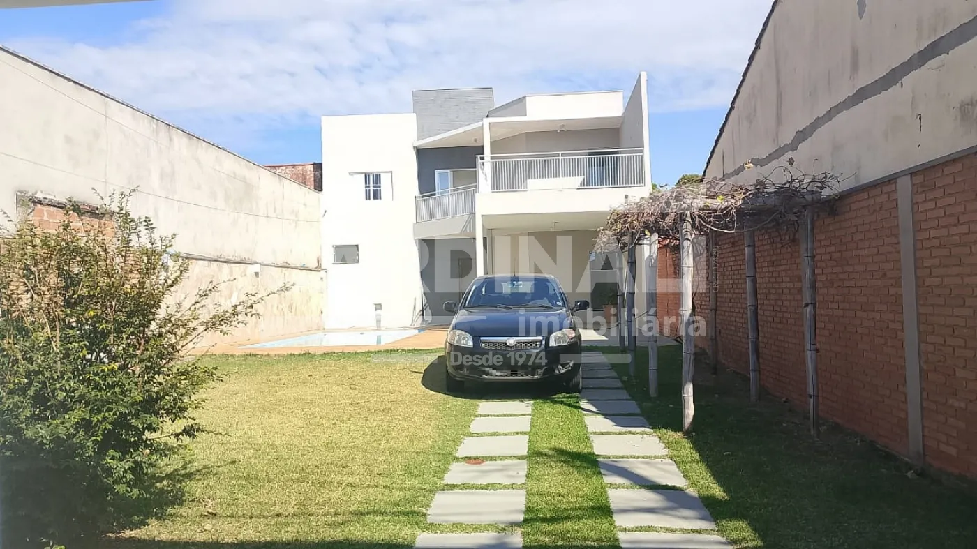 Casa / Padrão em Araraquara 