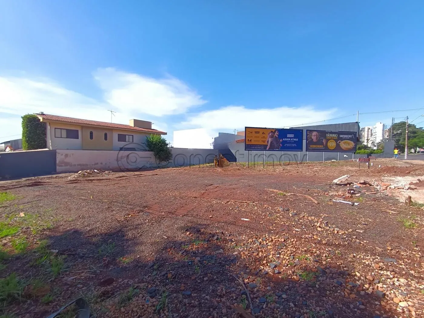 Terreno / Padrão em Ribeirão Preto Alugar por R$7.000,00