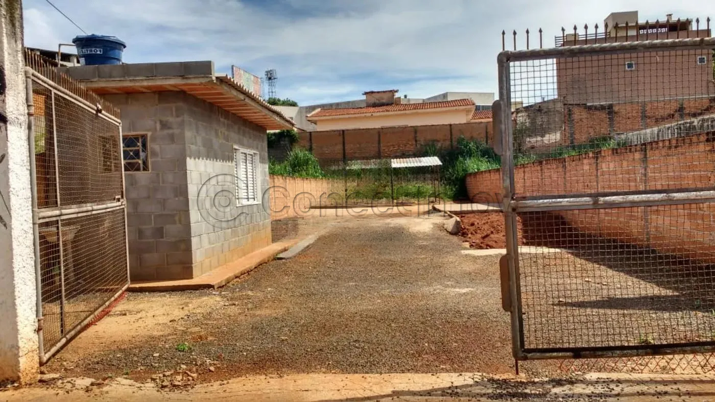 Terreno / Padrão em Ribeirão Preto Alugar por R$5.500,00