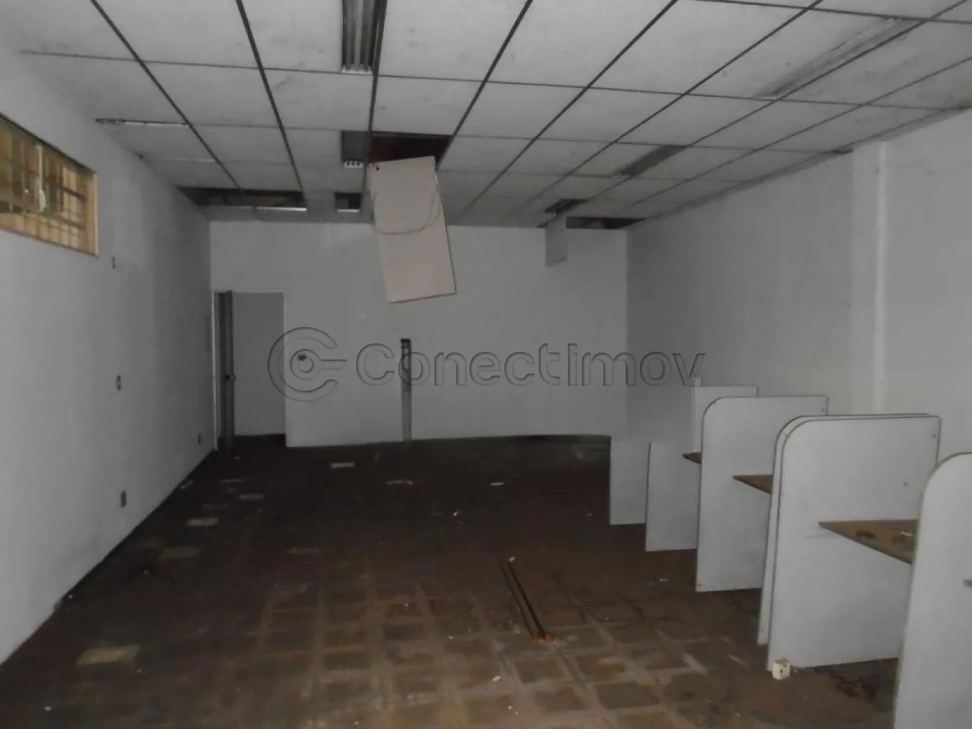Comercial / Galpão em Ribeirão Preto Alugar por R$4.500,00