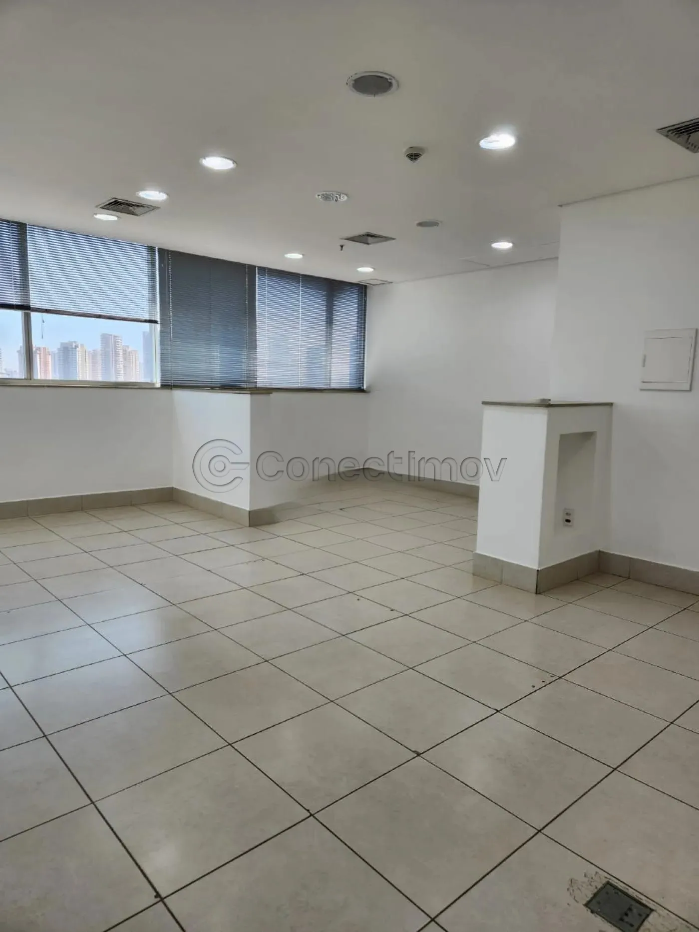 Comercial / Sala sem Condomínio em Ribeirão Preto Alugar por R$4.000,00
