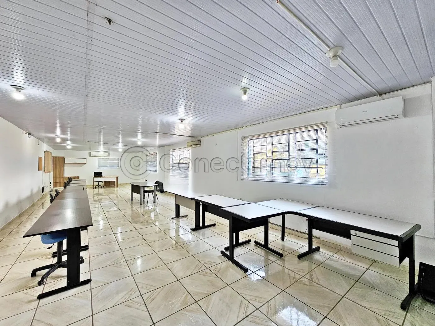 Comercial / Sala sem Condomínio em Ribeirão Preto Alugar por R$3.500,00