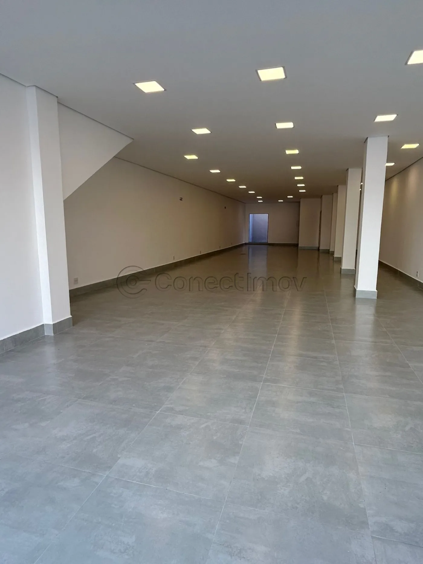 Comercial / Salão sem Condomínio em Ribeirão Preto Alugar por R$15.000,00